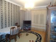 İcarəyə verilir 3 otaqlı 90 m2 köhnə tikili İnşaatçılar m.