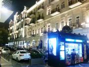 Satılır 4 otaqlı 224 m2 köhnə tikili Sahil m.