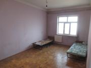 İcarəyə verilir 1 otaqlı 35 m2 köhnə tikili İnşaatçılar m.