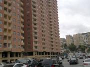 Satılır 2 otaqlı 90 m2 yeni tikili İnşaatçılar m.