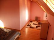 İcarəyə verilir 4 otaqlı 125 m2 köhnə tikili İnşaatçılar m.