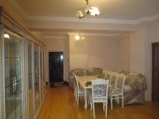 Satılır 2 otaqlı 130 m2 yeni tikili İnşaatçılar m.