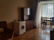 İcarəyə verilir 3 otaqlı 77 m2 köhnə tikili Elmlər Akademiyası m.