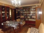 Satılır 2 otaqlı 45 m2 köhnə tikili Elmlər Akademiyası m.