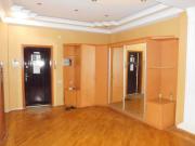 İcarəyə verilir 4 otaqlı 180 m2 yeni tikili Gənclik m.