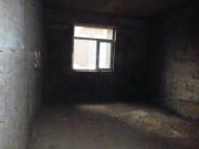 Satılır 2 otaqlı 90 m2 yeni tikili İnşaatçılar m.