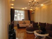 Satılır 2 otaqlı 90 m2 yeni tikili İnşaatçılar m.