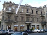 İcarəyə verilir 7 otaqlı 270 m2 köhnə tikili Sahil m.