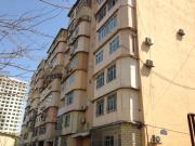 Satılır 2 otaqlı 60 m2 köhnə tikili Elmlər Akademiyası m.
