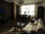 Satılır 2 otaqlı 96 m2 yeni tikili İnşaatçılar m.