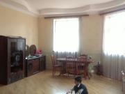İcarəyə verilir 5 otaqlı 540 m2 həyət evi Binəqədi r.