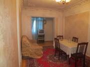 İcarəyə verilir 2 otaqlı 60 m2 köhnə tikili İnşaatçılar m.