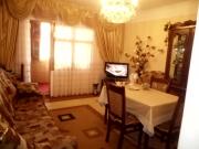 Satılır 3 otaqlı 48 m2 köhnə tikili Elmlər Akademiyası m.