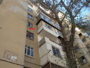 Satılır 4 otaqlı 76 m2 köhnə tikili Xalqlar Dostluğu m.