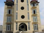 Satılır 10 otaqlı 1000 m2 həyət evi Saray