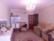Satılır 3 otaqlı 85 m2 köhnə tikili Elmlər Akademiyası m.