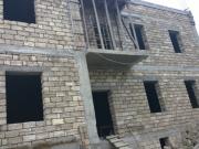 Satılır 5 otaqlı 300 m2 bağ evi Bakıxanov