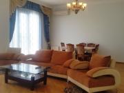 İcarəyə verilir 5 otaqlı 220 m2 yeni tikili 28 May m.