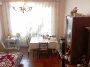 Satılır 2 otaqlı 60 m2 köhnə tikili 1 mkr