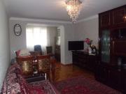 Satılır 3 otaqlı 65 m2 köhnə tikili Elmlər Akademiyası m.
