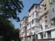 Satılır 2 otaqlı 42 m2 köhnə tikili Elmlər Akademiyası m.