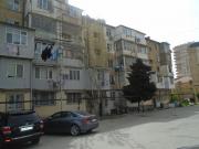 Satılır 2 otaqlı 45 m2 köhnə tikili Elmlər Akademiyası m.