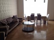 İcarəyə verilir 5 otaqlı 147 m2 yeni tikili 3 mkr