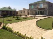 Satılır 5 otaqlı 270 m2 həyət evi Albalı