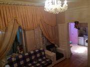 Satılır 2 otaqlı 75 m2 köhnə tikili 1 mkr