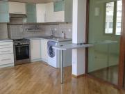 Satılır 4 otaqlı 102 m2 köhnə tikili Sahil m.