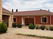 Satılır 7 otaqlı 300 m2 həyət evi Novxanı