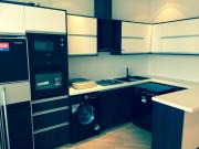 İcarəyə verilir 4 otaqlı 150 m2 yeni tikili Memar Əcəmi m.