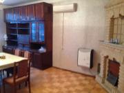 İcarəyə verilir 3 otaqlı 80 m2 köhnə tikili Qara Qarayev m.