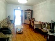 Satılır 4 otaqlı 110 m2 köhnə tikili 8 km