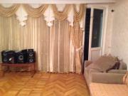 İcarəyə verilir 4 otaqlı 100 m2 köhnə tikili İnşaatçılar m.