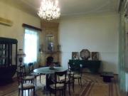 Satılır 4 otaqlı 220 m2 köhnə tikili Bayıl