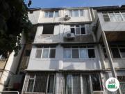 Satılır 2 otaqlı 43 m2 köhnə tikili Elmlər Akademiyası m.