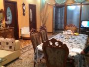 Satılır 3 otaqlı 120 m2 köhnə tikili Bayıl