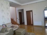 Satılır 4 otaqlı 280 m2 həyət evi Masazır