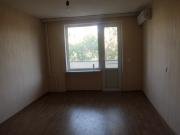 Satılır 1 otaqlı 34 m2 köhnə tikili İnşaatçılar m.