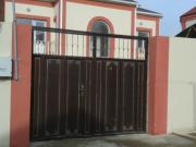 Satılır 6 otaqlı 200 m2 bağ evi Qaraçuxur