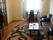 İcarəyə verilir 3 otaqlı 85 m2 köhnə tikili İçəri Şəhər m.