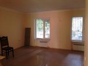 İcarəyə verilir 2 otaqlı 80 m2 obyekt 28 May m.