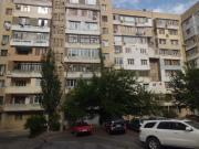 Satılır 3 otaqlı 85 m2 köhnə tikili Elmlər Akademiyası m.
