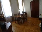 İcarəyə verilir 1 otaqlı 43 m2 köhnə tikili Sahil m.