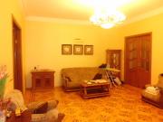 Satılır 4 otaqlı 120 m2 köhnə tikili Montin