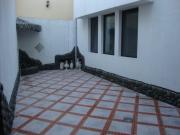 İcarəyə verilir 5 otaqlı 240 m2 həyət evi Səbail r.