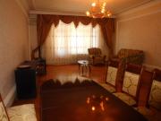 İcarəyə verilir 4 otaqlı 182 m2 yeni tikili 20 yanvar m.