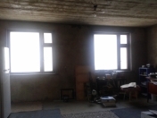 Satılır 3 otaqlı 82 m2 köhnə tikili Elmlər Akademiyası m.