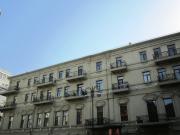 Satılır 4 otaqlı 100 m2 köhnə tikili Sahil m.